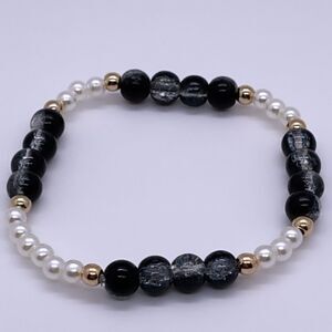 NWT Wool + Pepper Co. Black Glass Beaded Bracelet